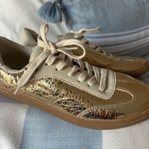 Gold Women's Sneakers dolce vita new without tags size 5 perfect